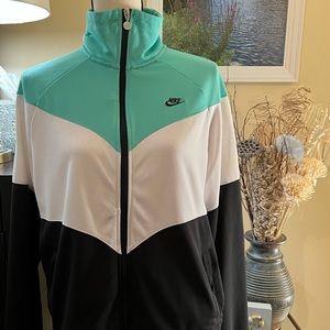 Nike Full Zip Tri Color Jacket Size XL